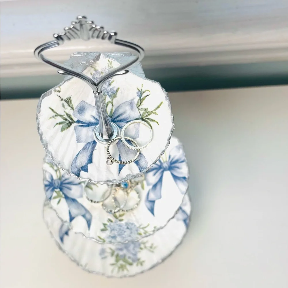 Handmade 3 Tier Scallop Shell Jewelry Stand With Blue Bow Decoupage design